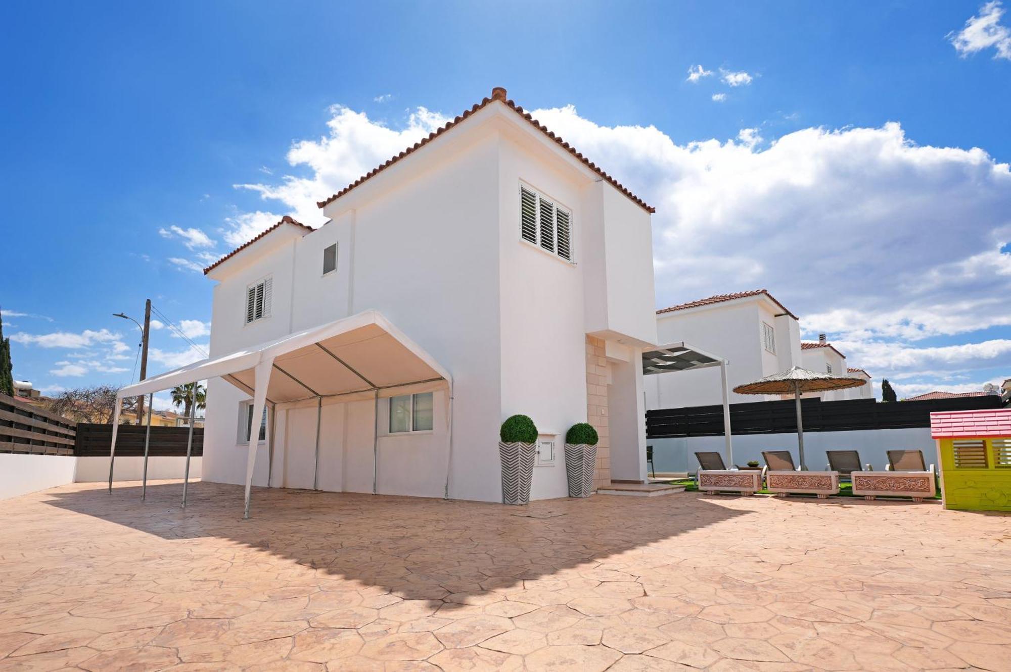 Villa White Star - 100M From Serena Beach Protaras Esterno foto